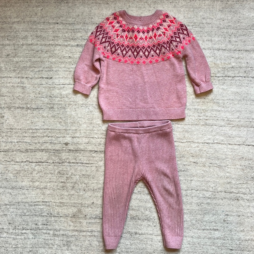 Baby gap sweater outfit. Size 12-18 months